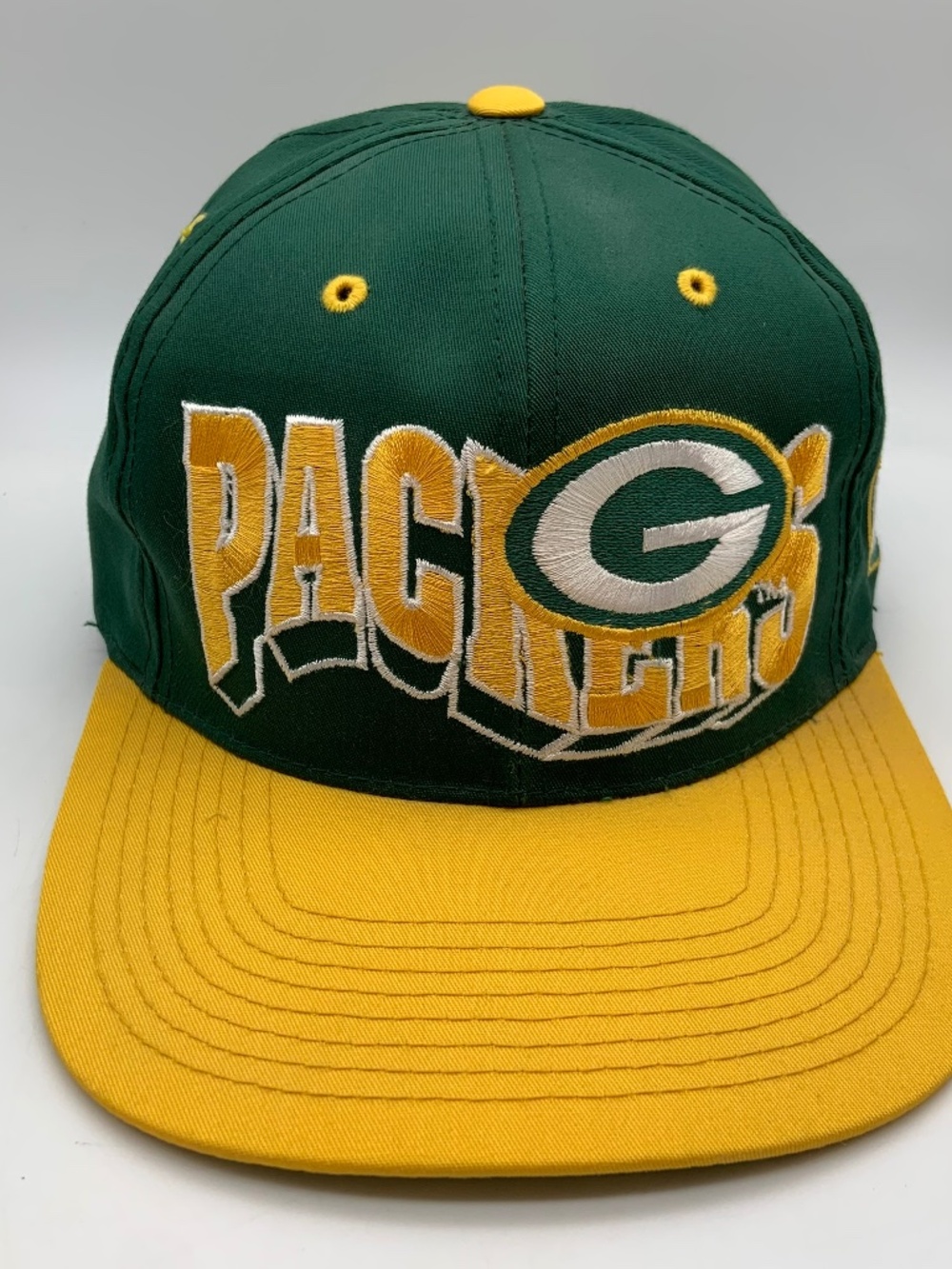 Vintage NFL Green Bay Packers Wave G Logo Embroidered Snapback Hat